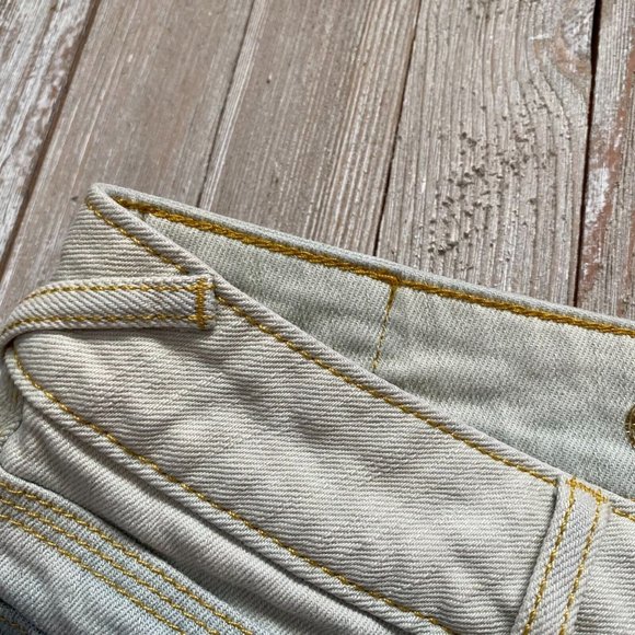 Princess Vera Wang Born To Rule Juniors 7 Ombre Cuffed Fringe Hem Denim Shorts - Picture 10 of 12